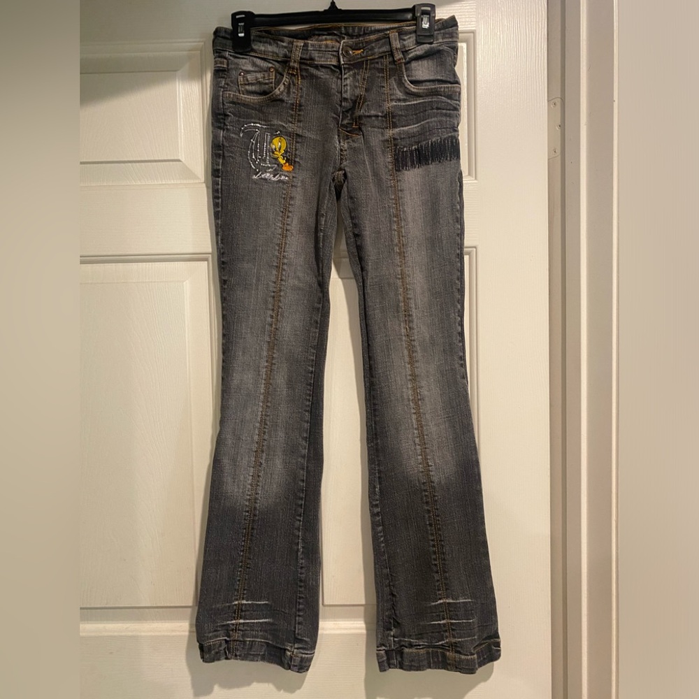 Lot 29 X Looney Tunes jeans juniors size 5 distressed